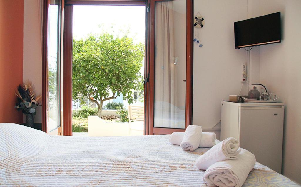 Helios Serifos Livadi  Exterior photo
